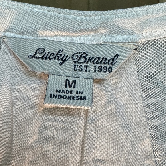 Cream colored Flowy tank top - Picture 7 of 8